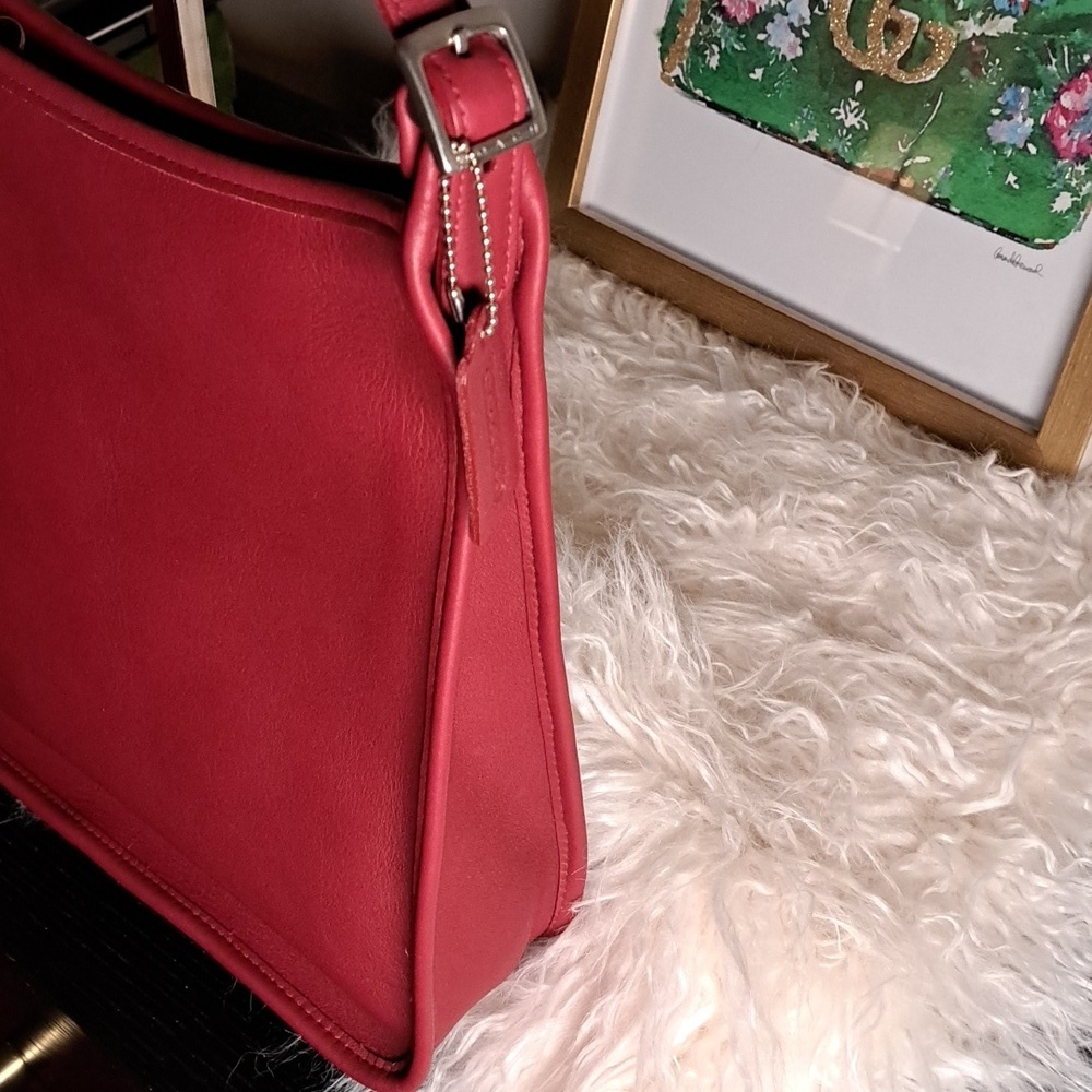 Coach NWOTs Vintage Andrea Bucket Leather Bag - Picture 4 of 10